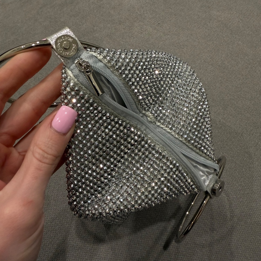 small bag - Picture 3 of 4